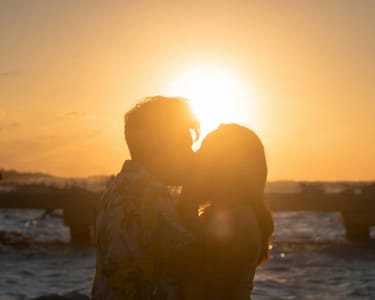 How to Ask Someone Out: Tips for a Confident and Memorable Approach