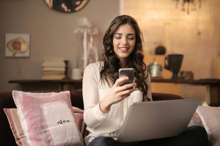 Mastering Online Dating Conversations: Top Questions to Ask