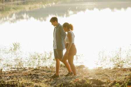 How to Attract and Date an Aquarius Man: Traits, Tips, and Signs of Love