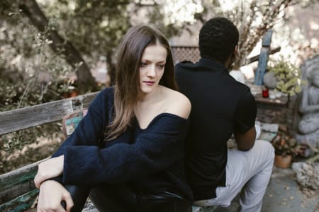 Stonewalling in Dating: a Great Way to Get What You Want or a Cruel Tactic? 